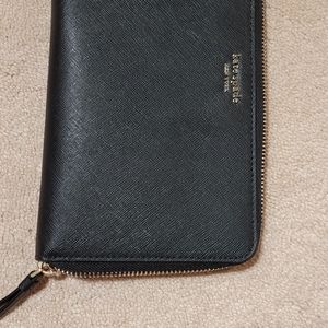 Kate Spade large zip Wallet